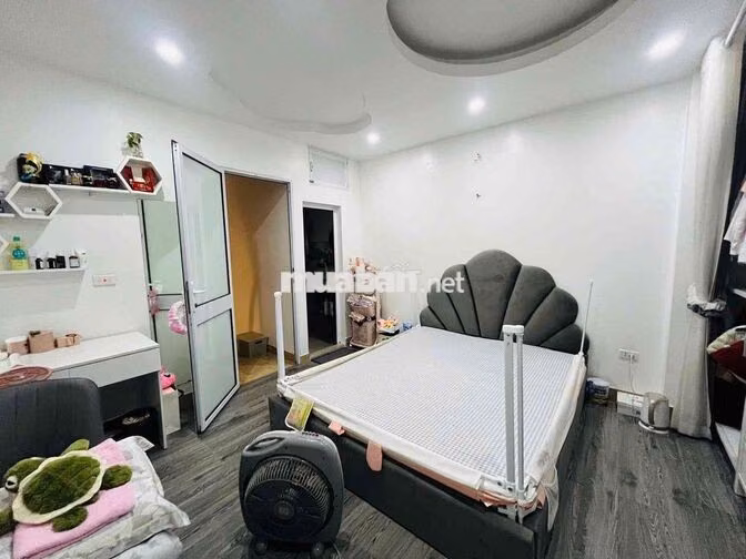 Bán nhà gần ngõ Thông Phong-ngõ thông, rộng-Sổ đỏ 25m*5T;3NKK