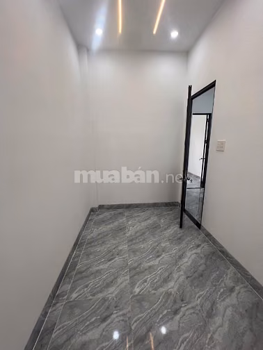 Nhà mới chính chủ 1T1L, 4x13,3pn, 930tr ngã 3 Mỹ hạnh, gần KCN Xuyên Á