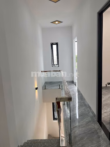 Nhà mới chính chủ 1T1L, 4x13,3pn, 930tr ngã 3 Mỹ hạnh, gần KCN Xuyên Á