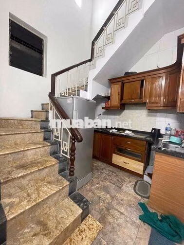 CHO THUÊ NHÀ Ô TÔ CÓ SÂN 65m2 TRƯỜNG CHINH 21tr