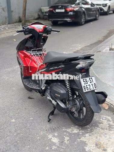Cần bán xe Honda Air blade 125 Đk 2014 BSTP