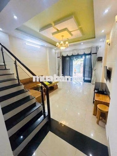 Nhà Đã Hoàn Công lầu trệt gần trường THPT Nguyễn T Minh Khai