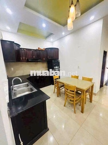 Nhà Đã Hoàn Công lầu trệt gần trường THPT Nguyễn T Minh Khai