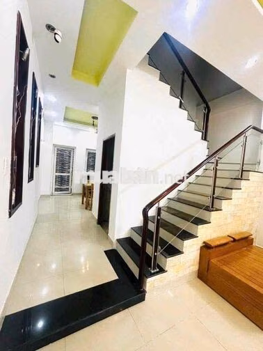 Nhà Đã Hoàn Công lầu trệt gần trường THPT Nguyễn T Minh Khai