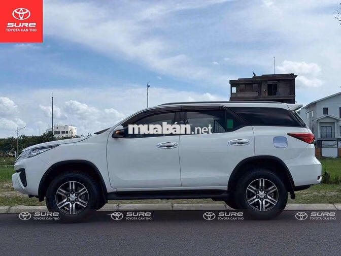 Toyota Fortuner G 4x2 2020 Trắng Số sàn 89.000KM