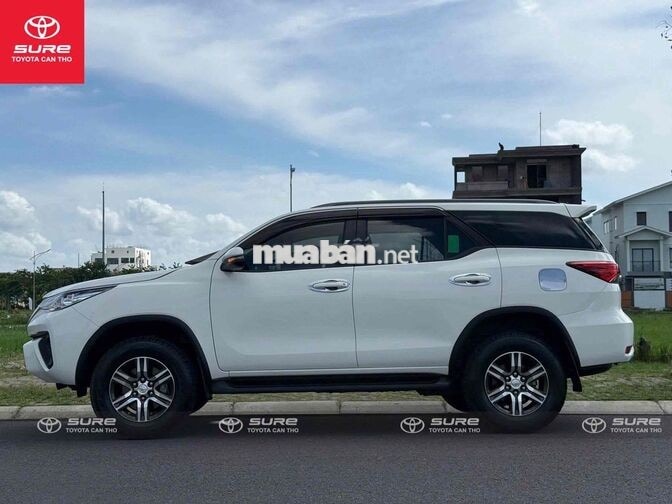 Toyota Fortuner G 4x2 2020 Trắng Số sàn 89.000KM