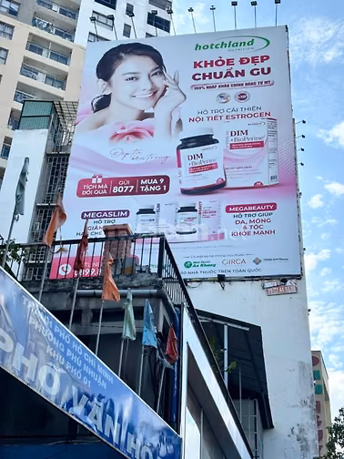 NHÀ MT ĐƯỜNG NGUYỄN VĂN TRỖI,  THUẬN TIỆN KINH DOANH MỌI NGÀNH NGHỂ.
