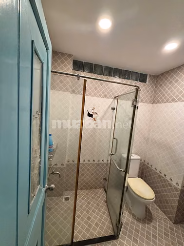 NHÀ MT ĐƯỜNG NGUYỄN VĂN TRỖI,  THUẬN TIỆN KINH DOANH MỌI NGÀNH NGHỂ.