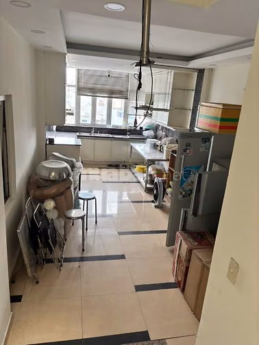 NHÀ MT ĐƯỜNG NGUYỄN VĂN TRỖI,  THUẬN TIỆN KINH DOANH MỌI NGÀNH NGHỂ.