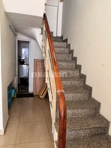 NHÀ MT ĐƯỜNG NGUYỄN VĂN TRỖI,  THUẬN TIỆN KINH DOANH MỌI NGÀNH NGHỂ.