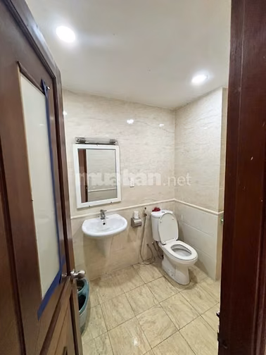 NHÀ MT ĐƯỜNG NGUYỄN VĂN TRỖI,  THUẬN TIỆN KINH DOANH MỌI NGÀNH NGHỂ.