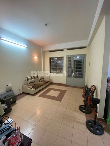 Chung cư 590- CMT8-P.Nhiêu Lộc:80m2,2p ngủ, không NT giá 11tr/th