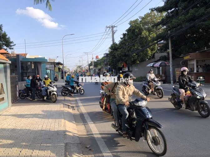 12tr 115mv CẠNH TRƯỜNG PT FUL CN Đ/NAM 3PN MẶT TIỀN ĐƯỜNG 10m NỞ HẬU