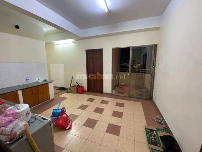 Chung cư 590- CMT8-P.Nhiêu Lộc:80m2,2p ngủ, không NT giá 11tr/th