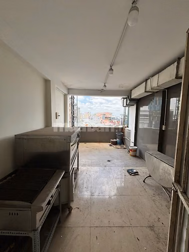 NHÀ MT ĐƯỜNG NGUYỄN VĂN TRỖI,  THUẬN TIỆN KINH DOANH MỌI NGÀNH NGHỂ.