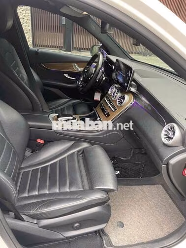 Mercedes GLC250 4matic 2020 Trắng 90000 km