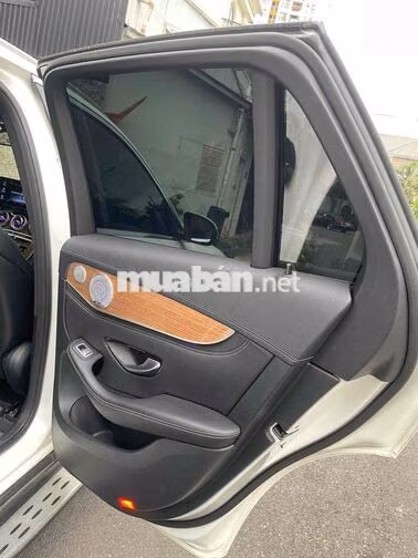 Mercedes GLC250 4matic 2020 Trắng 90000 km