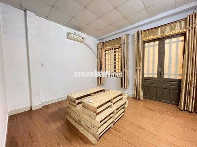 Phòng studio ban công rộng, đầy đủ nội thất cho thuê giá rẻ