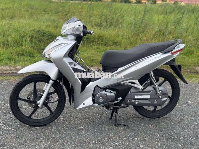 Honda Future màu bạc hót máy zin biển 67