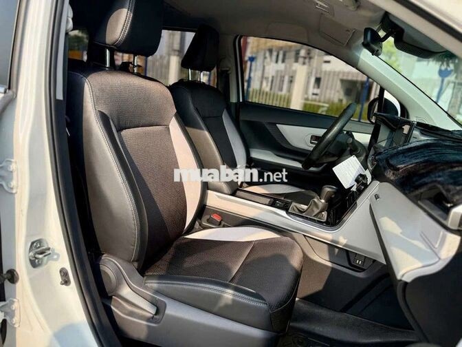 Toyota Veloz Top 2026 Trắng Da