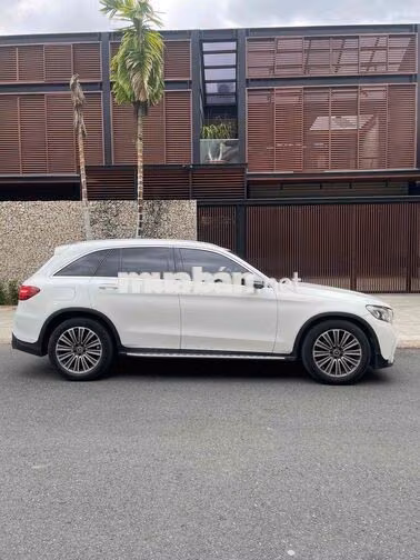 Mercedes GLC250 4matic 2020 Trắng 90000 km