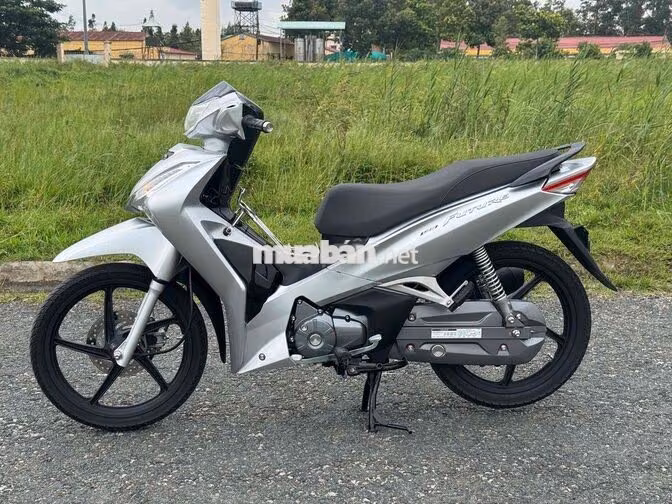 Honda Future màu bạc hót máy zin biển 67
