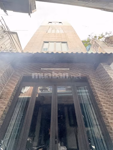 Cho Thuê Nhà Nguyên Căn Giáp Quận 1, Vinhomes, Sài Gòn Pear 