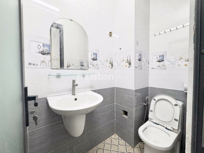 Cho Thuê Nhà Nguyên Căn Giáp Quận 1, Vinhomes, Sài Gòn Pear 