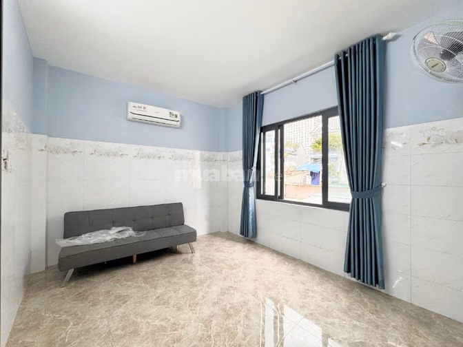 Cho Thuê Nhà Nguyên Căn Giáp Quận 1, Vinhomes, Sài Gòn Pear 