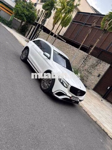 Mercedes GLC250 4matic 2020 Trắng 90000 km