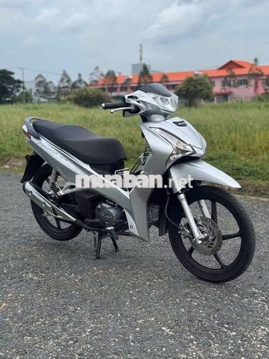 Honda Future màu bạc hót máy zin biển 67