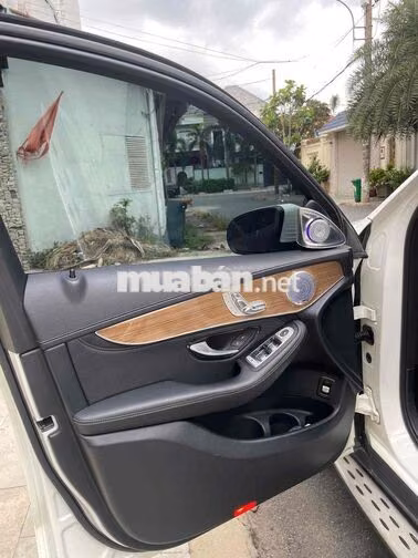 Mercedes GLC250 4matic 2020 Trắng 90000 km