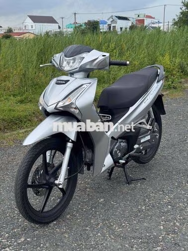 Honda Future màu bạc hót máy zin biển 67