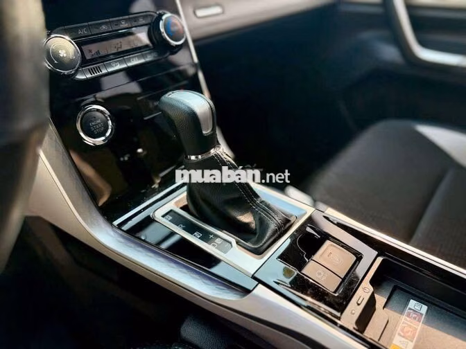 Toyota Veloz Top 2026 Trắng Da