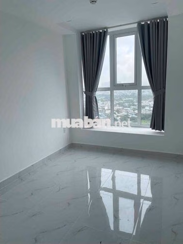 Cho thuê căn 2pn 2wc sẵn 2 máy lạnh, rèm, tủ lạnh 9tr ở liền