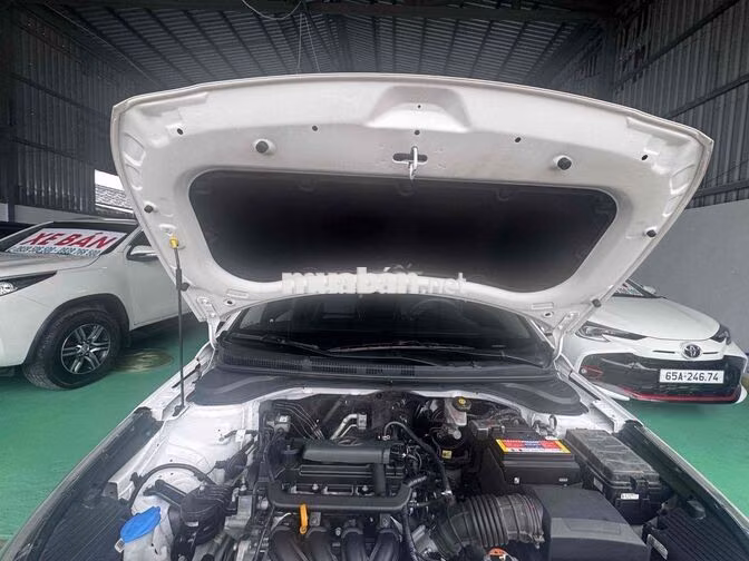 Hyundai Accent Trắng Số sàn