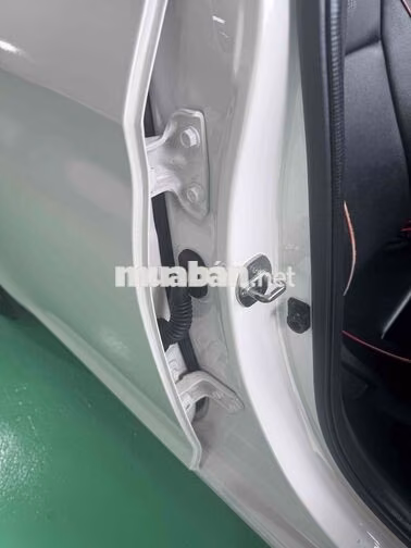 Hyundai Accent Trắng Số sàn