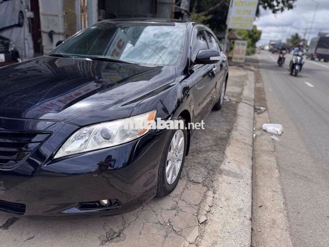 Toyota Camry 5 chỗ màu Đen