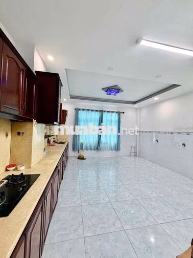 Cho thuê nhà nguyên căn mới đẹp tại Bình Tân thuận tiện qua tên lửa
