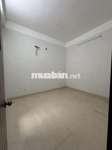 NHÀ 2 TẦNG MẶT TIỀN BÀU NĂNG- TRƯỚC BẾN XE