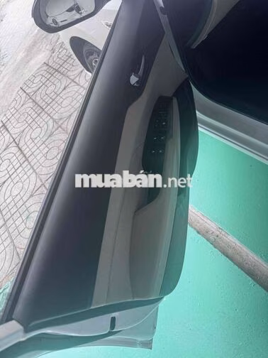 Hyundai Accent Trắng Số sàn
