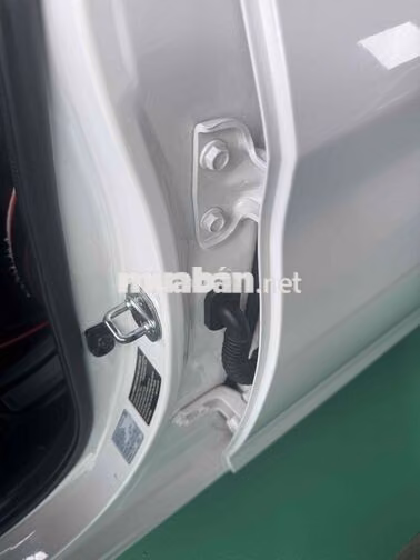 Hyundai Accent Trắng Số sàn