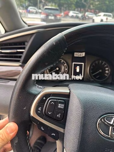 Toyota Innova G 2022 Số tự động Xám