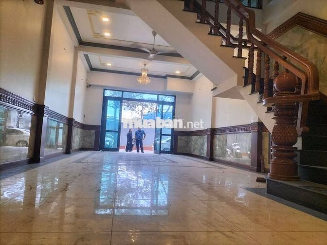 💥 cực hiếm, rẻ, đẹp có 12tr thôi 3lầu mtiền kd , phải nhanh mới kịp ạ 