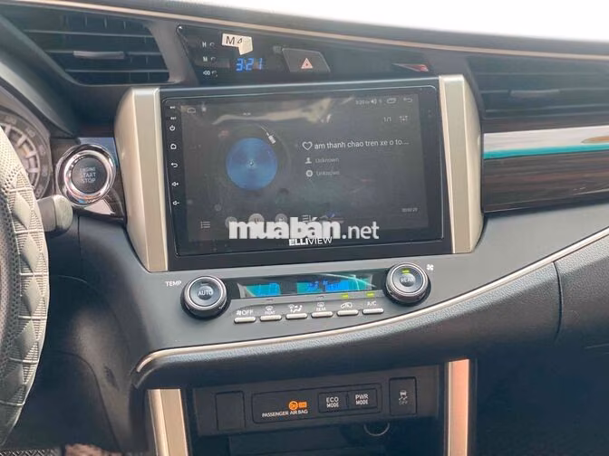 Toyota Innova 2.0G 2022 Bạc 50.000km