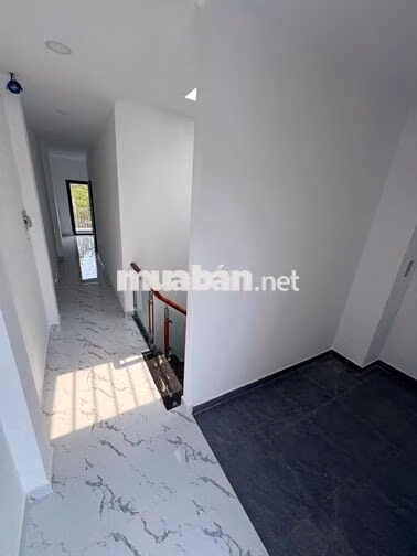 CHÍNH CHỦ BÁN NHÀ 2 LẦU GIÁ CHỈ 2 TỶ 6 - CHỢ RẠCH KIẾN - SỔ HỒNG RIÊNG