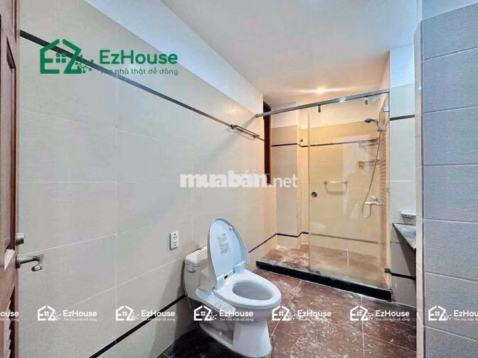 Chung cư mini Ban công 45m2 mặt tiền gần ĐH Sư Phạm Sài Gòn