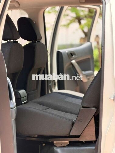 Ford Ranger XLS 4x2 AT 2019 Trắng