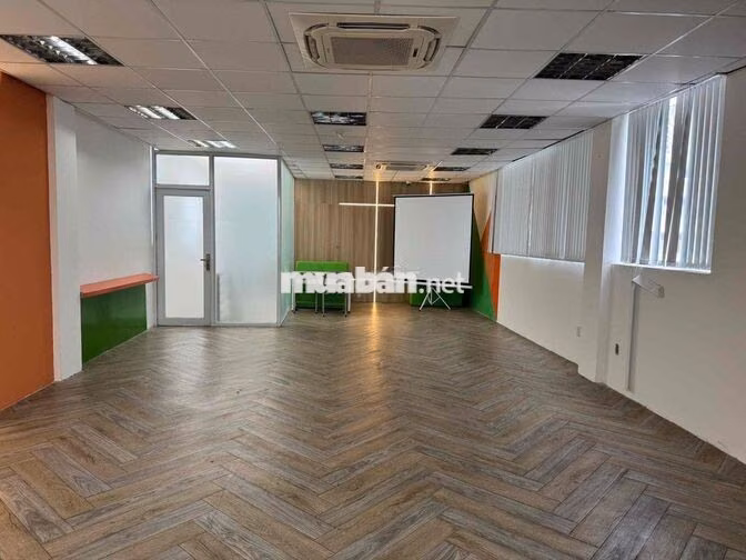 VĂN PHÒNG 90m2  MẶT TIỀN BẠCH ĐẰNG cách SÂN BAY 500m