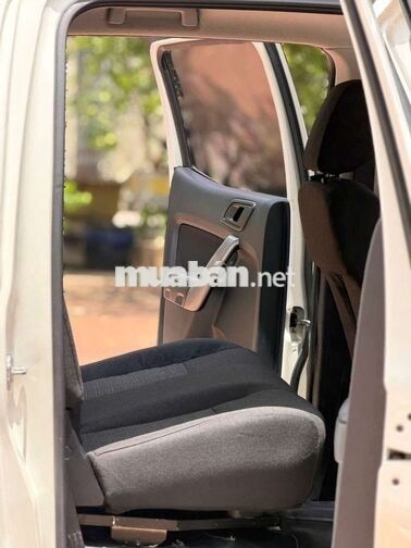 Ford Ranger XLS 4x2 AT 2019 Trắng
